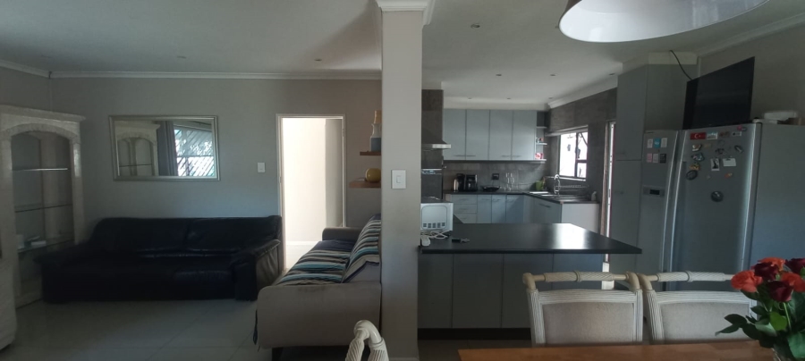 To Let 3 Bedroom Property for Rent in Ottery East Western Cape